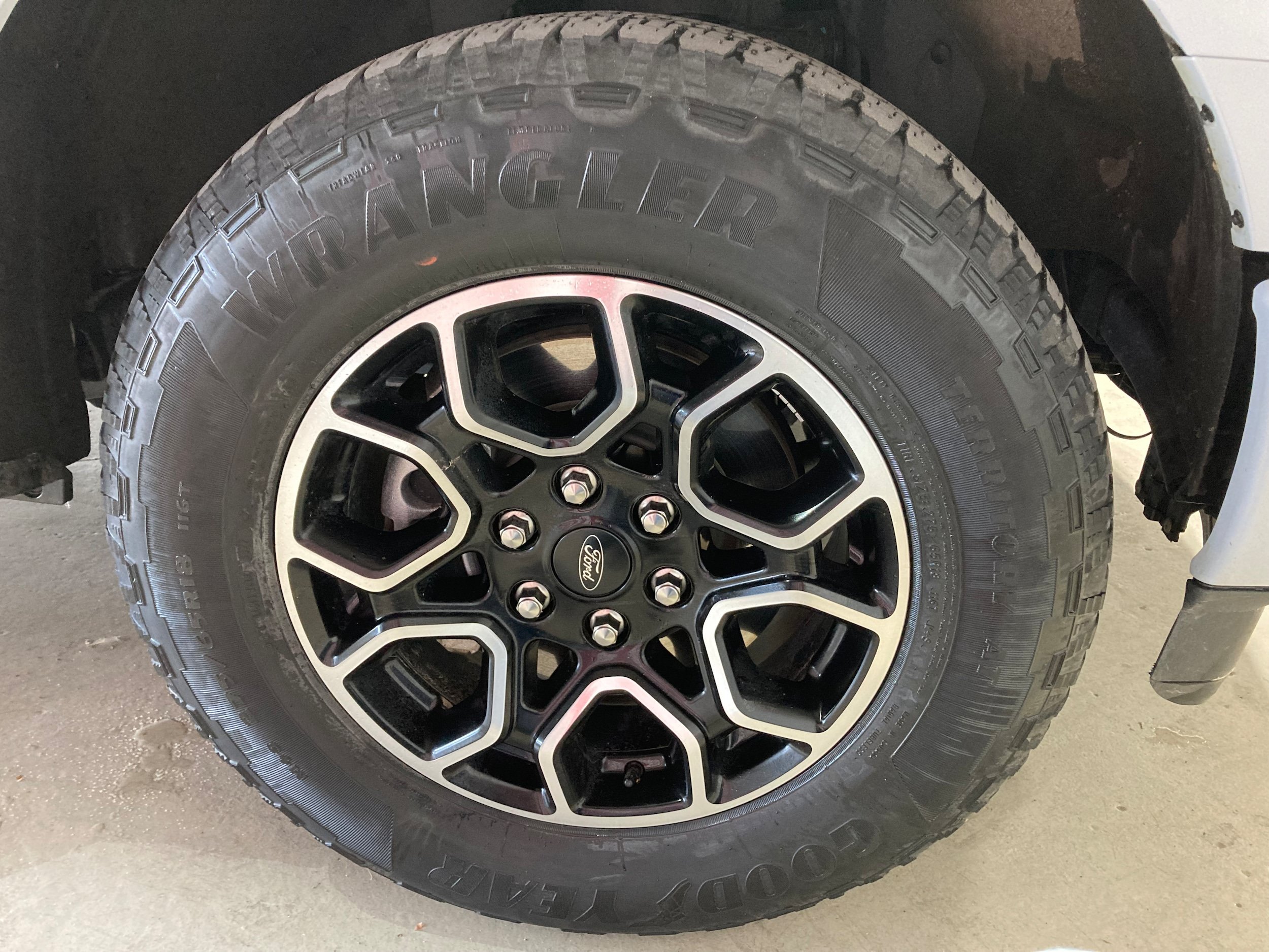 Used 2022 Ford F150 XLT w/ Equipment Group 302A High AWD/4WD image 4