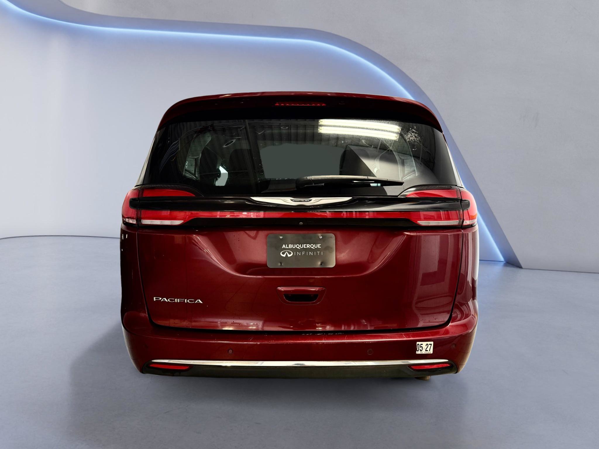 Used 2021 Chrysler Pacifica Touring-L FWD image 8