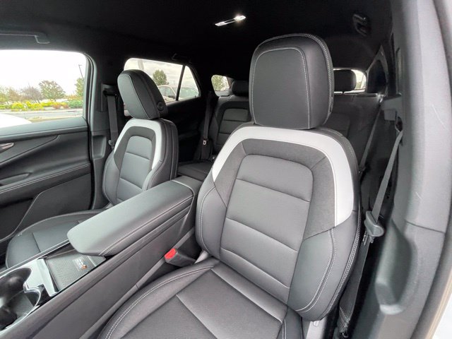 New 2026 Chevrolet Blazer EV LT FWD image 17