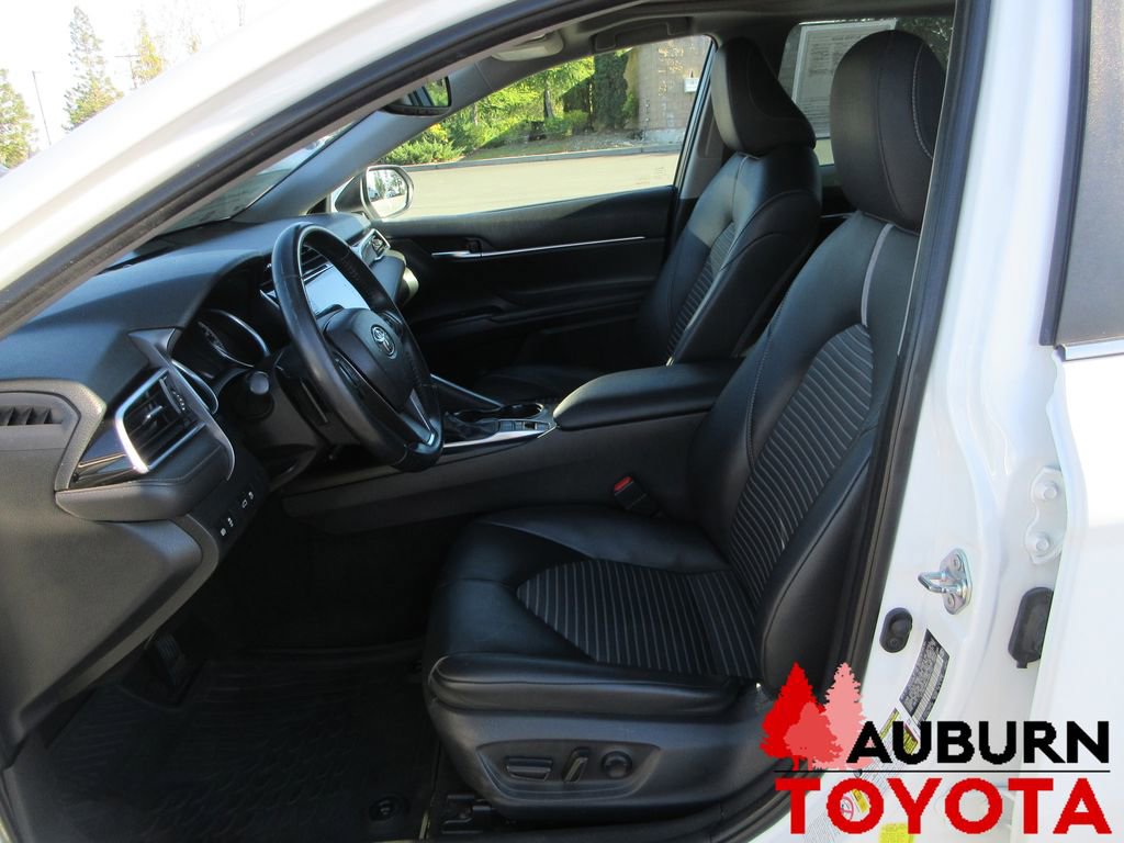 Certified 2018 Toyota Camry SE w/ Audio Package image 9