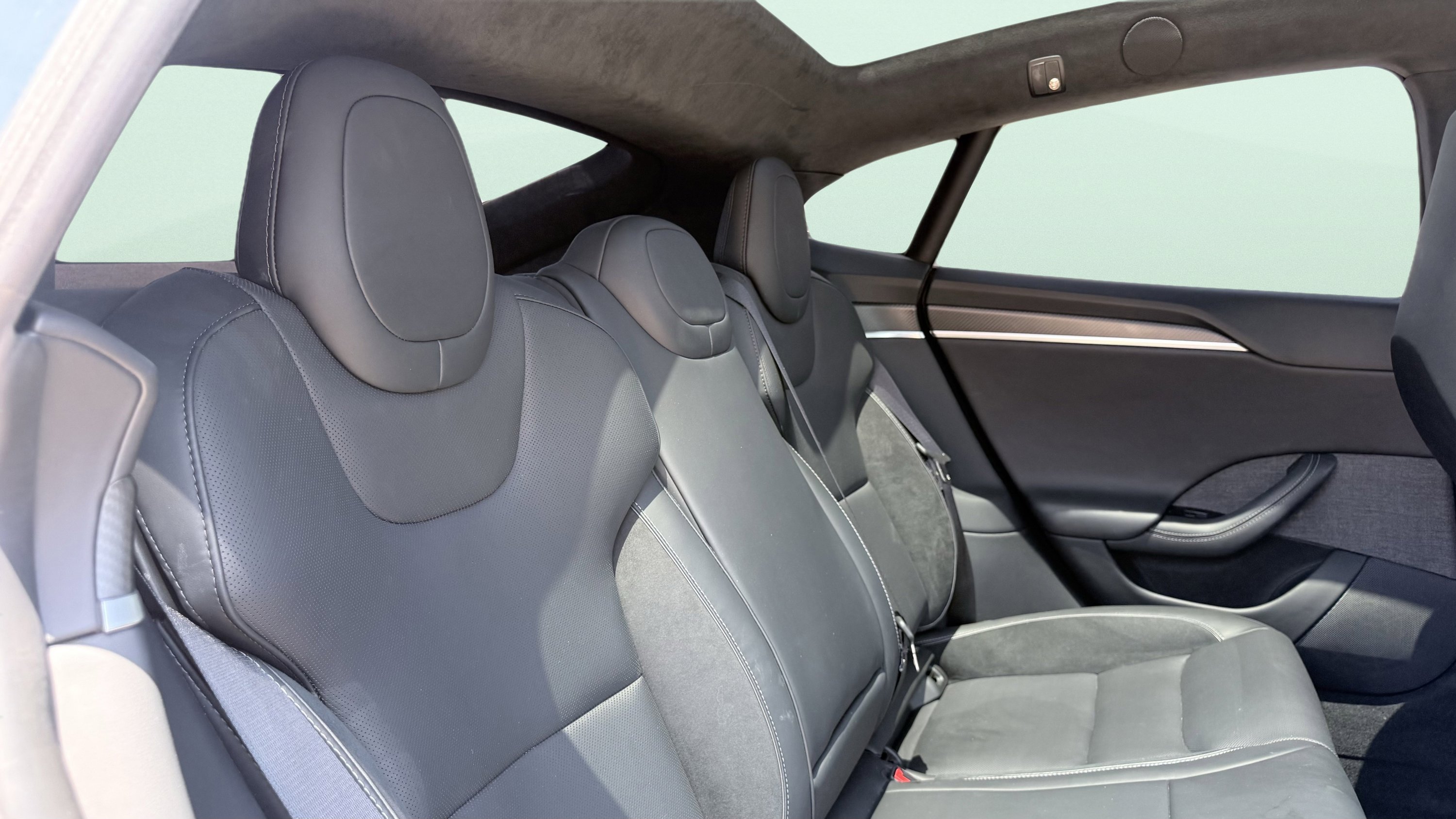 Used 2025 Tesla Model S Plaid AWD/4WD image 39
