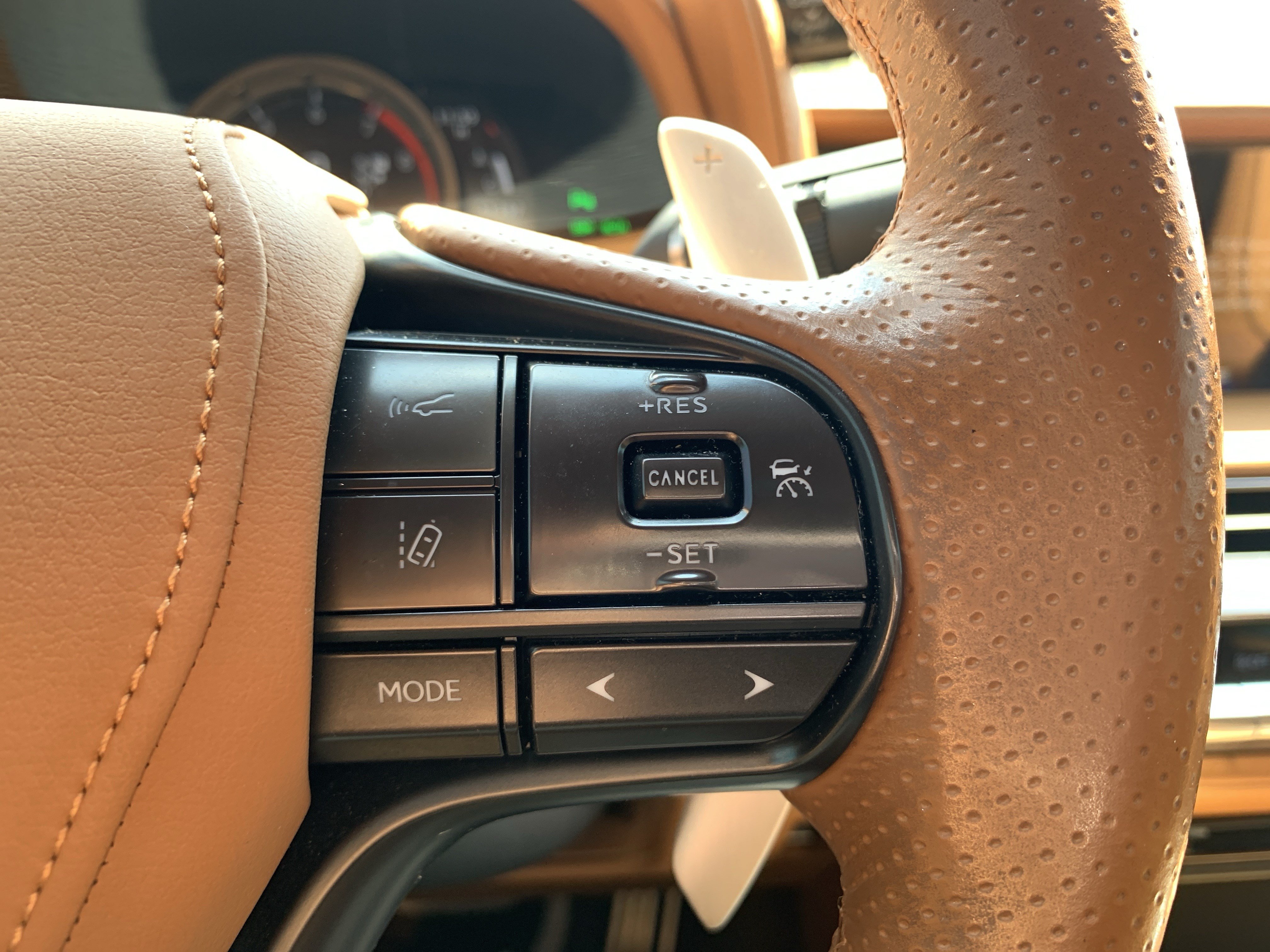 Used 2018 Lexus LC 500 Coupe w/ Sport Package RWD image 20