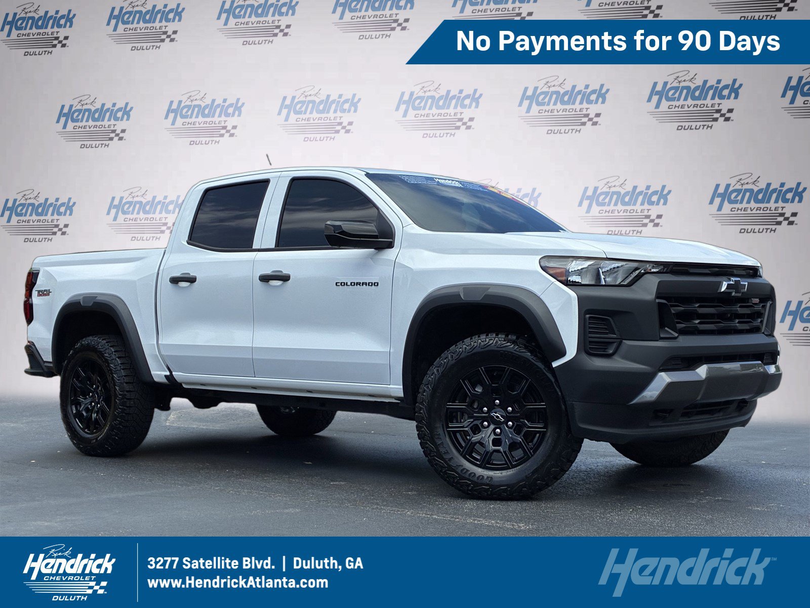 Used 2023 Chevrolet Colorado Trail Boss w/ Technology Package AWD/4WD image 1