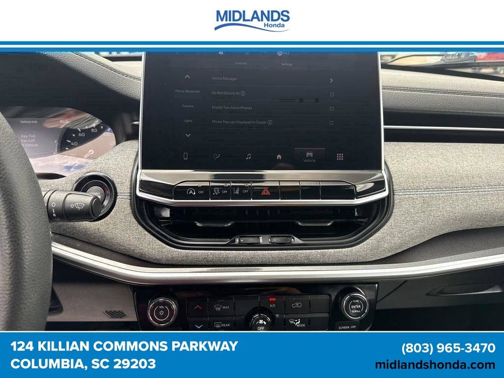 Used 2023 Jeep Compass Sport AWD/4WD image 30