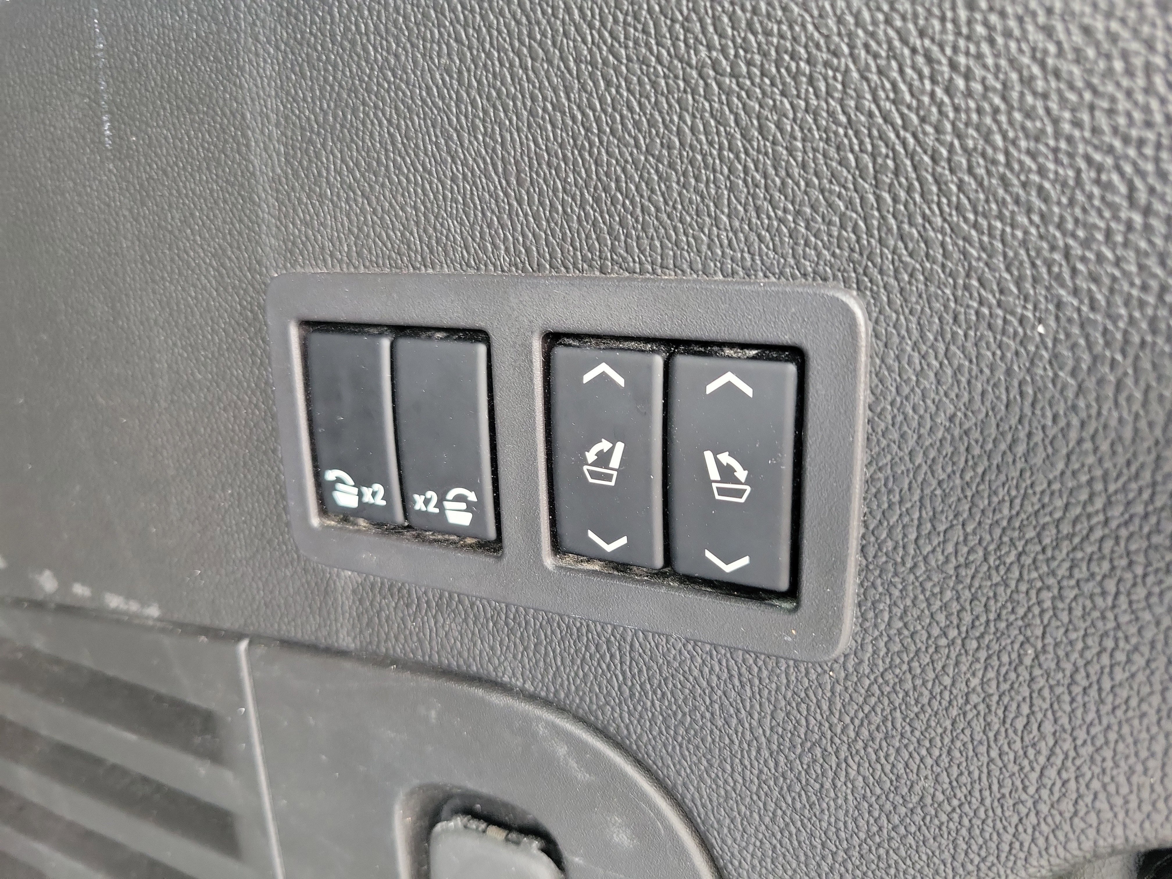 Used 2017 Chevrolet Tahoe Premier image 18