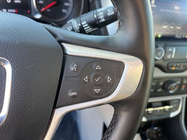 Used 2024 GMC Terrain SLT image 21