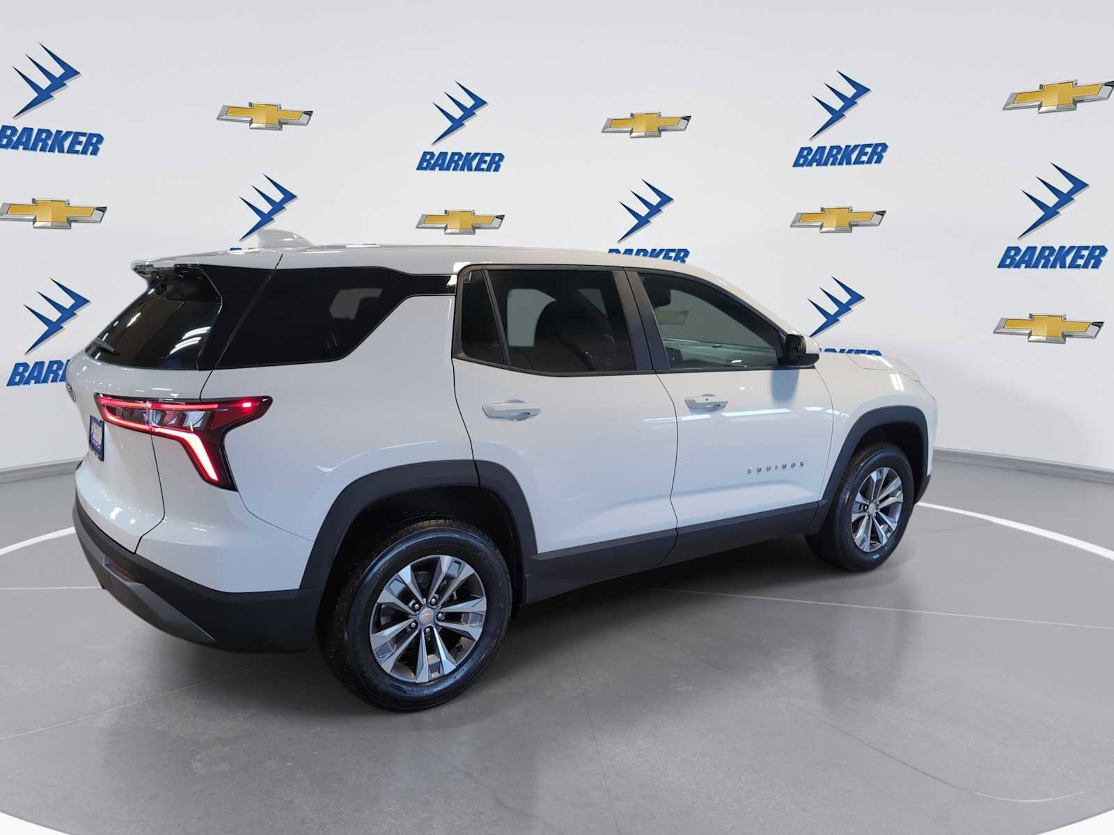 Used 2025 Chevrolet Equinox LT image 8