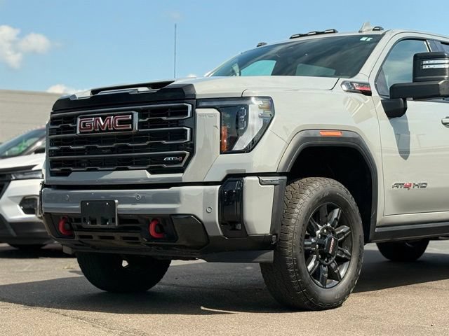Used 2025 GMC Sierra 3500 AT4 w/ AT4 Premium Plus Package AWD/4WD image 43