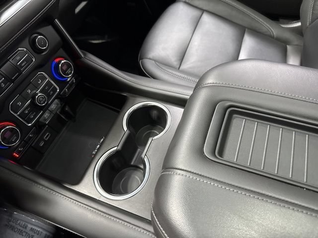 Used 2021 Chevrolet Tahoe Z71 w/ Luxury Package AWD/4WD image 25