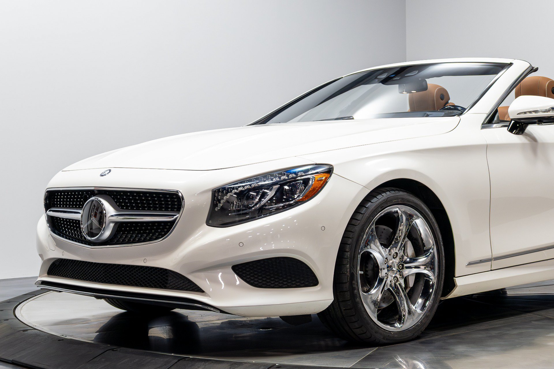 Used 2017 Mercedes-Benz S 550 Cabriolet image 6