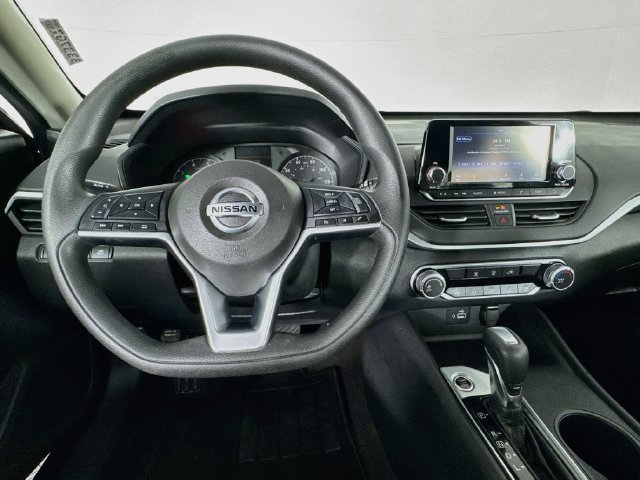Used 2022 Nissan Altima 2.5 S FWD image 10