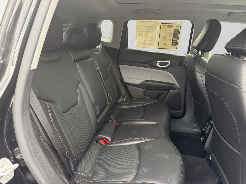 Used 2022 Jeep Compass Latitude w/ Sun and Sound Group AWD/4WD image 18