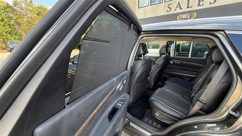 Used 2025 Genesis GV80 3.5T Advanced image 17
