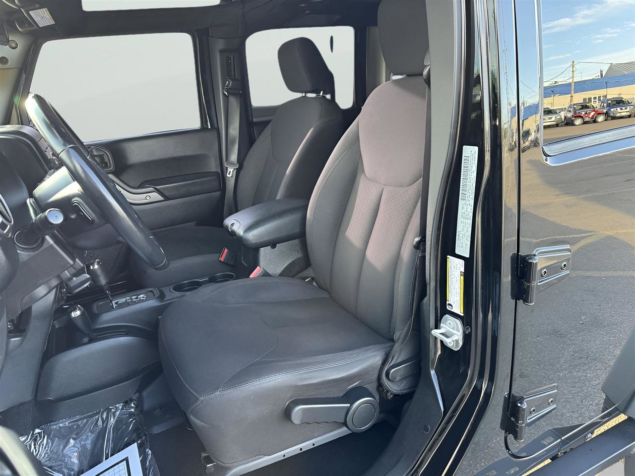 Used 2018 Jeep Wrangler Unlimited Sport S image 12