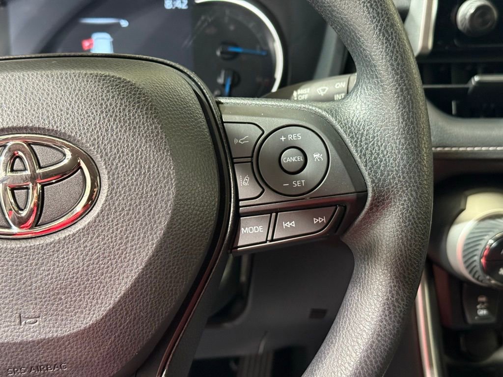 Certified 2025 Toyota RAV4 LE image 24