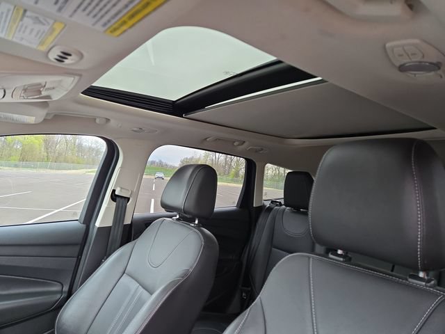Used 2013 Ford Escape Titanium w/ Parking Technology Pkg AWD/4WD image 16