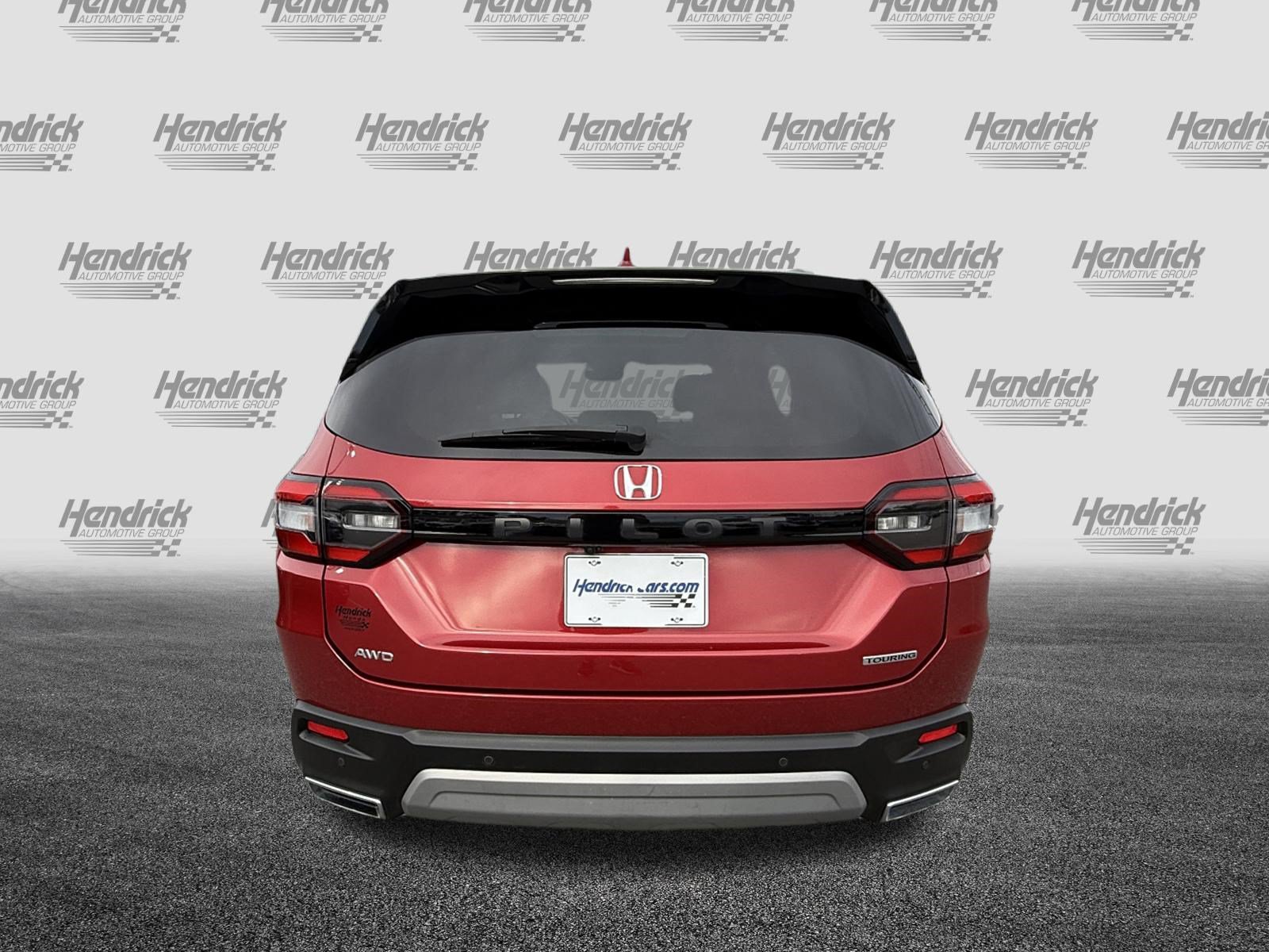 Certified 2024 Honda Pilot Touring image 9