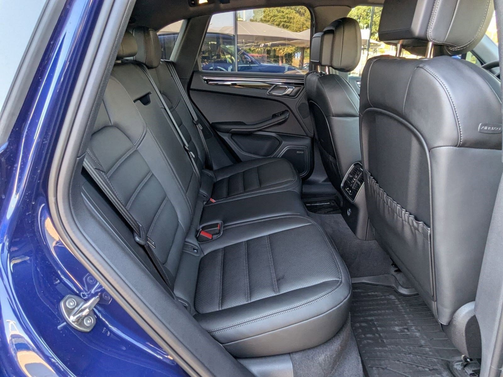 Certified 2026 Porsche Macan AWD/4WD image 24