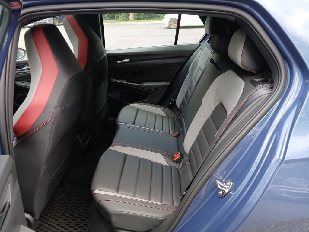 New 2025 Volkswagen GTI SE image 25