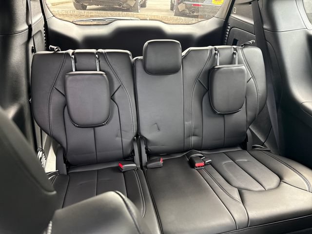 New 2025 Chrysler Pacifica Select AWD/4WD image 12