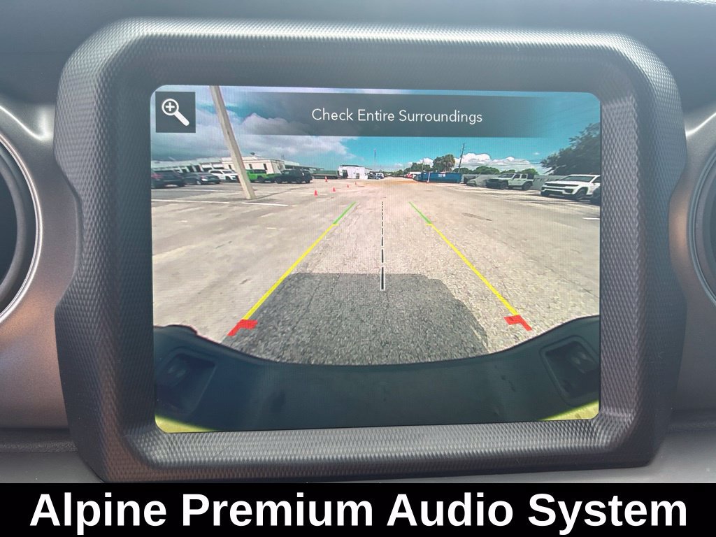 Used 2023 Jeep Gladiator Sport AWD/4WD image 15
