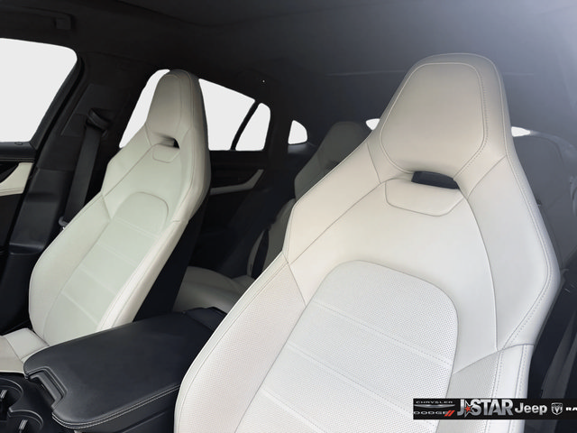 Used 2025 Porsche Panamera Turbo AWD/4WD image 11
