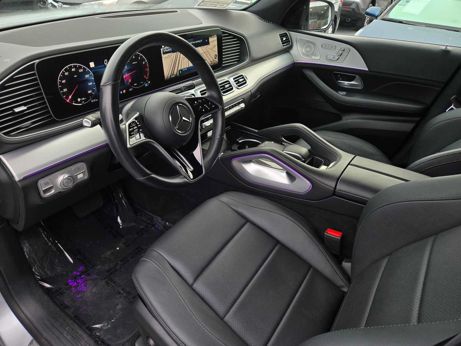 Used 2025 Mercedes-Benz GLE 350 4MATIC w/ Driver Assistance Package image 8