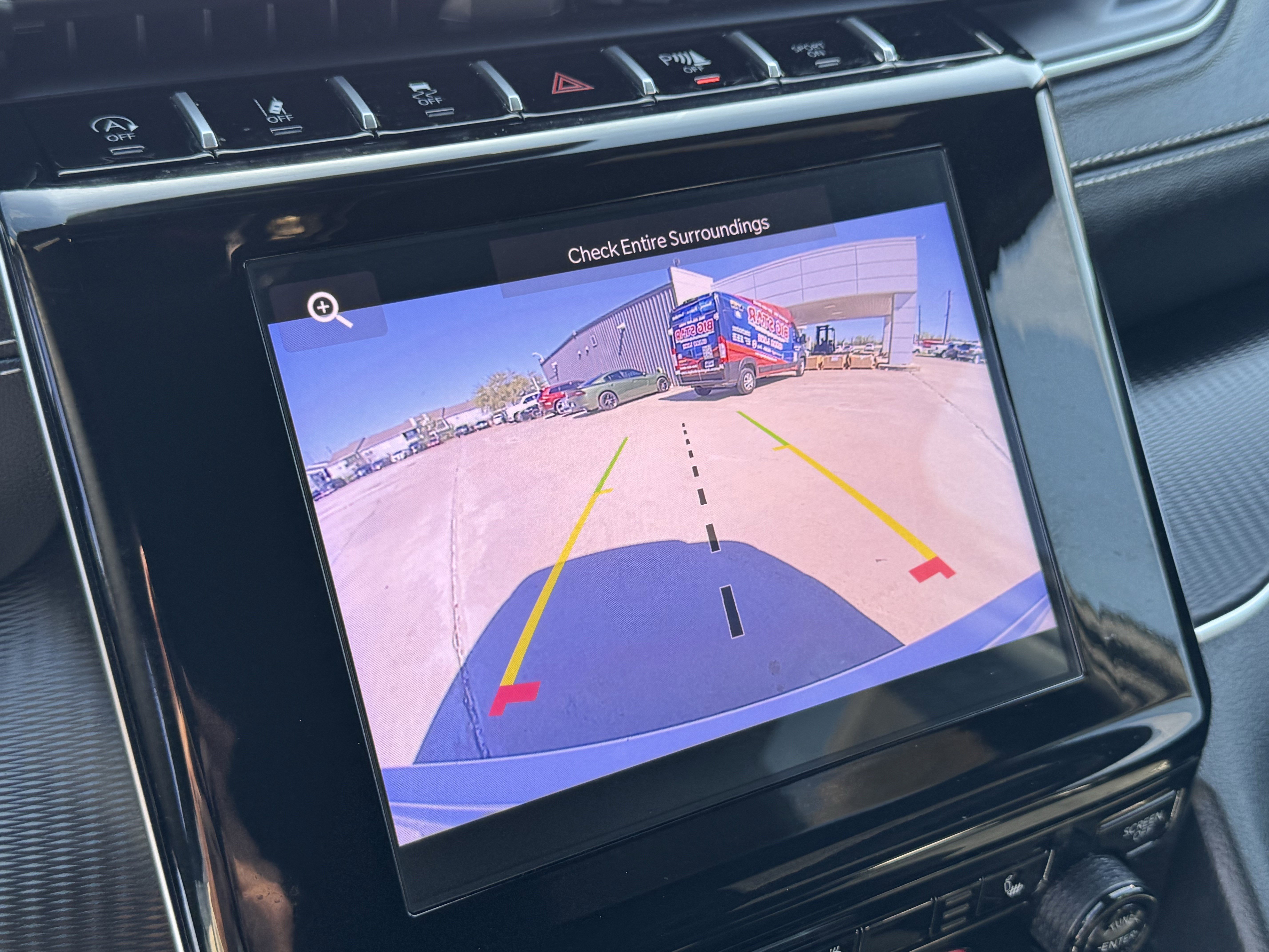 Used 2025 Jeep Grand Cherokee Altitude image 19