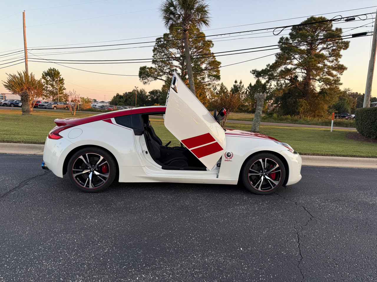 Used 2020 Nissan 370Z Coupe image 5