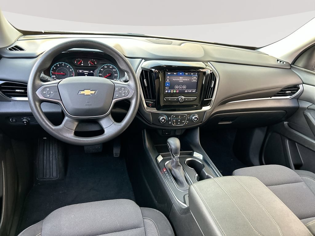Used 2021 Chevrolet Traverse LS AWD/4WD image 23