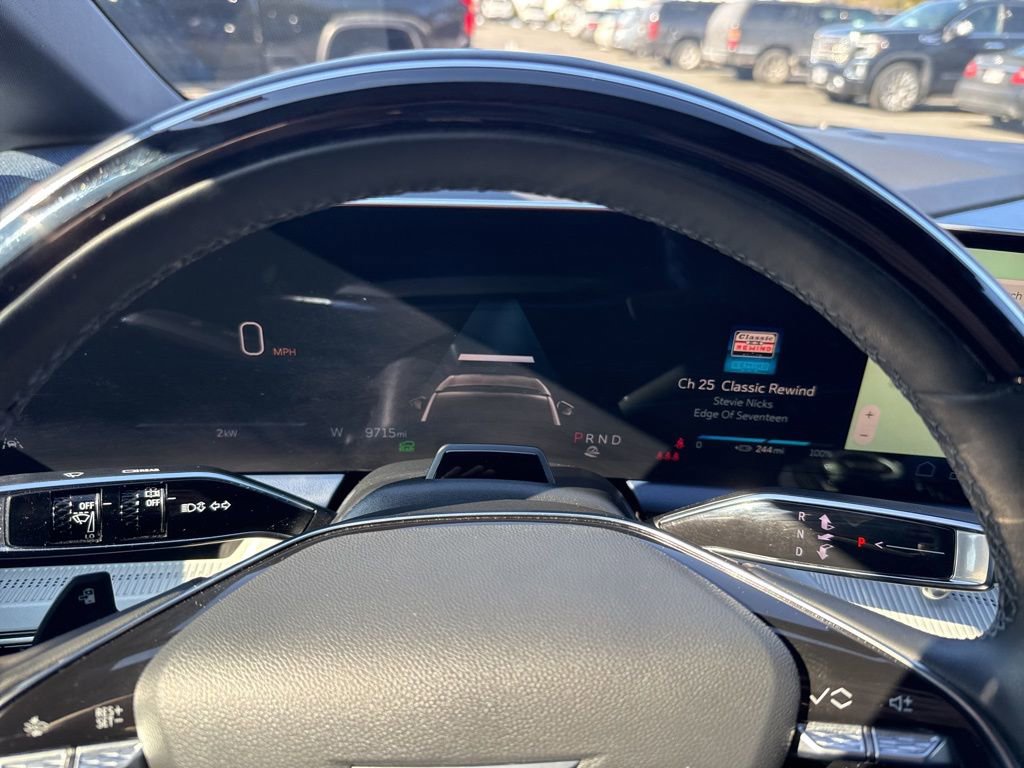 Used 2025 Cadillac Optiq Sport 2 image 31