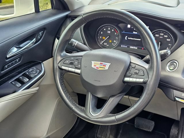 Used 2020 Cadillac XT4 Premium Luxury w/ Technology Package FWD image 31