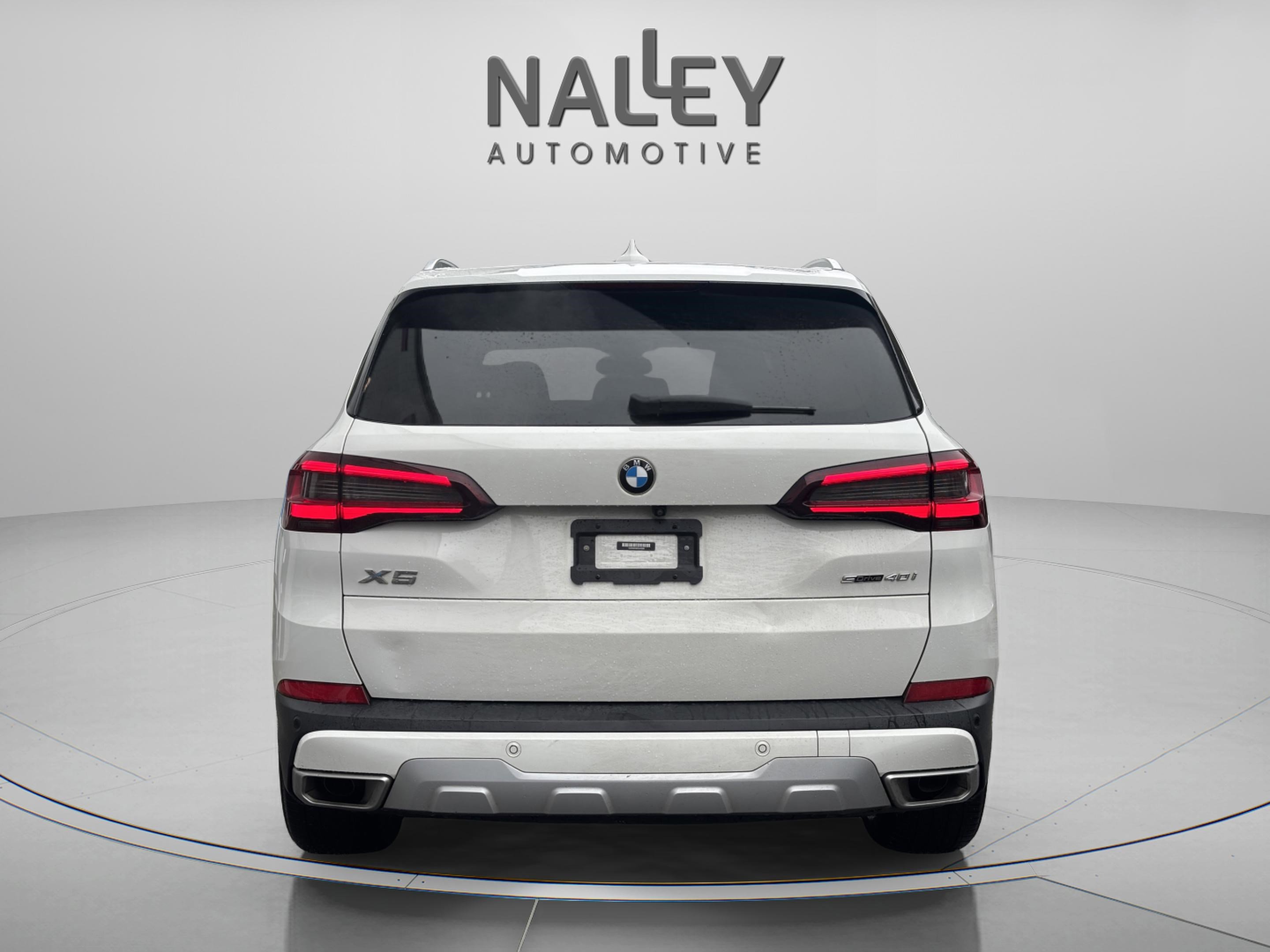 Used 2023 BMW X5 sDrive40i w/ Premium Package image 3