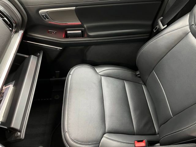 Used 2025 Ford Expedition Platinum AWD/4WD image 40