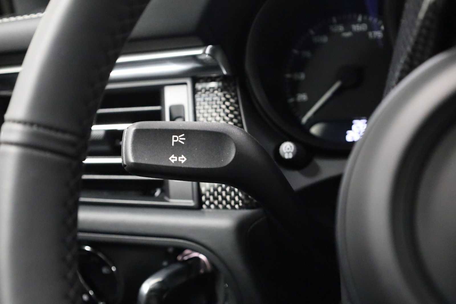 New 2026 Porsche Macan GTS image 31