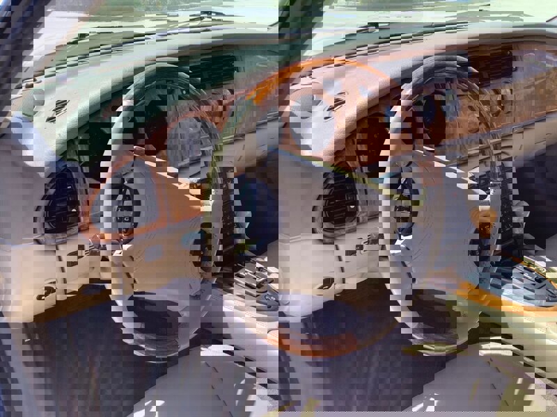 Used 2000 Jaguar XK8 Coupe image 18