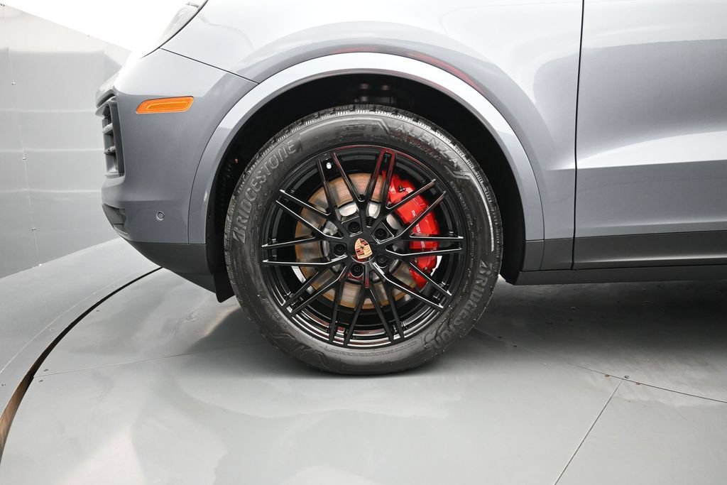 New 2026 Porsche Cayenne S AWD/4WD image 10