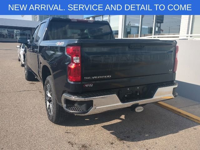 Used 2023 Chevrolet Silverado 1500 LT AWD/4WD image 4