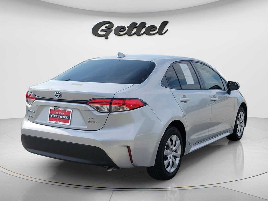 Certified 2025 Toyota Corolla LE FWD image 5