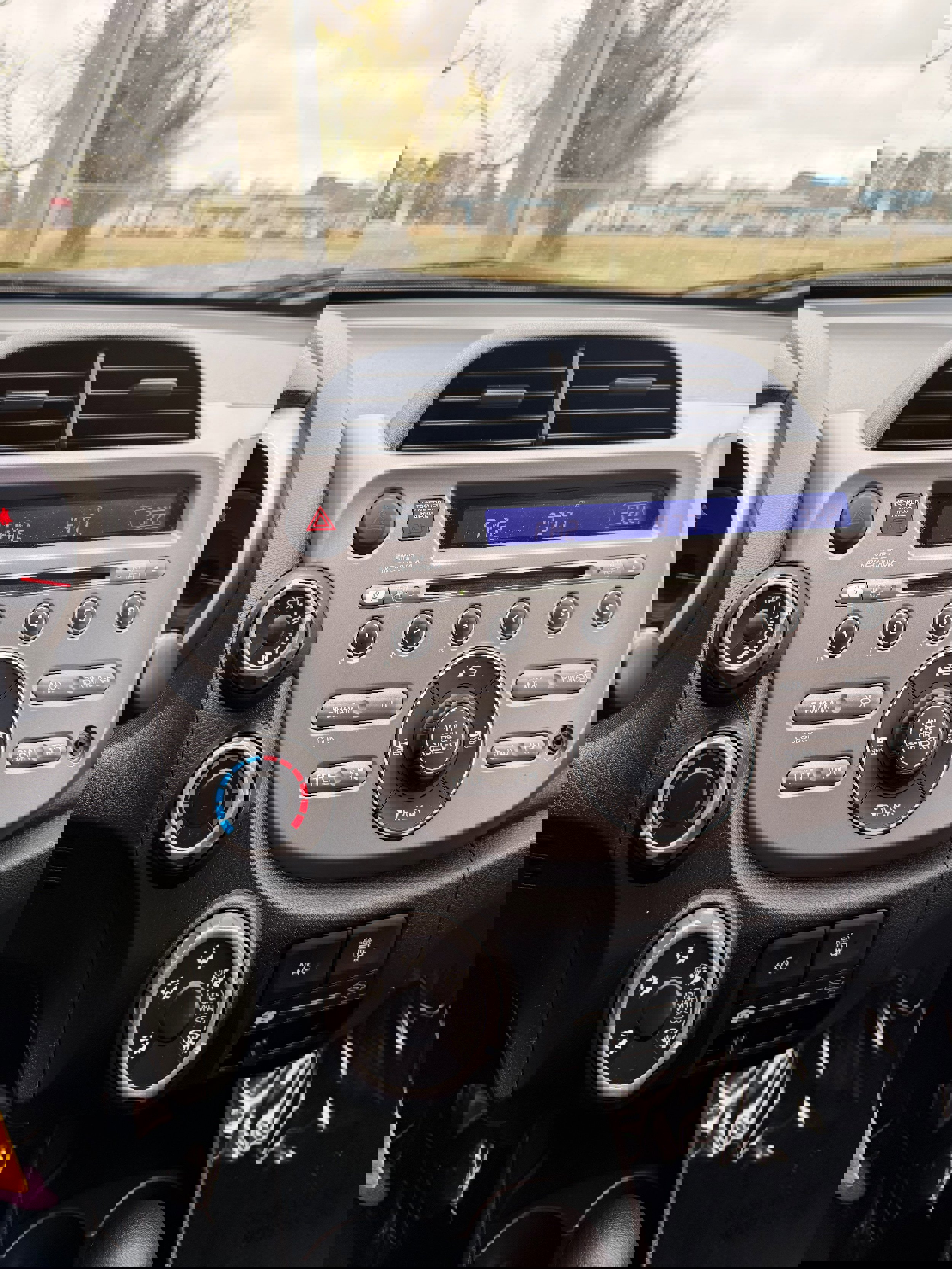 Used 2010 Honda Fit Sport image 2