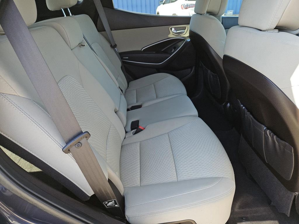 Used 2017 Hyundai Santa Fe Sport image 32
