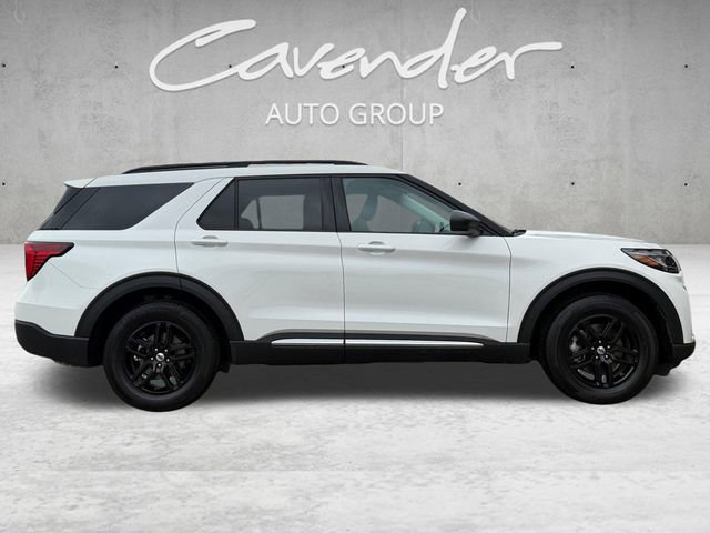 Used 2025 Ford Explorer Active RWD image 17