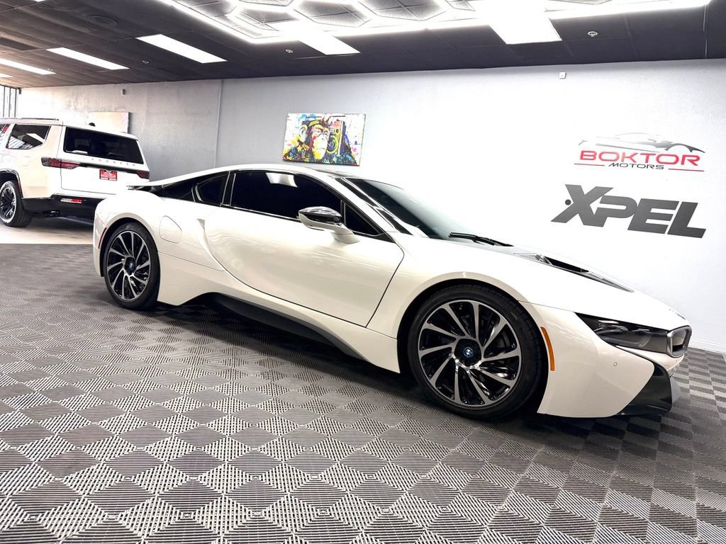 Used 2015 BMW i8 AWD/4WD image 2