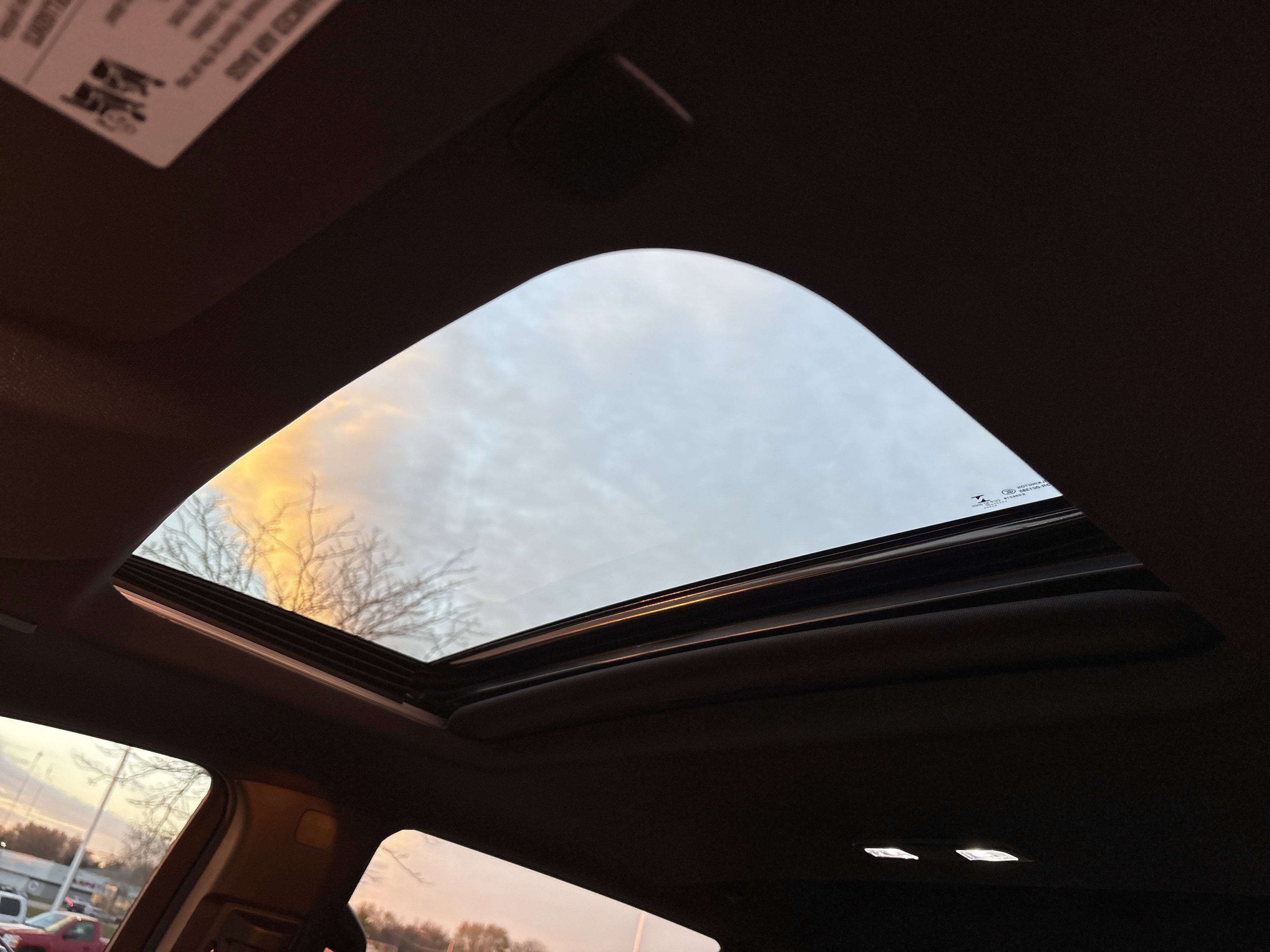 Used 2022 Chevrolet Silverado 1500 ZR2 w/ Technology Package image 19