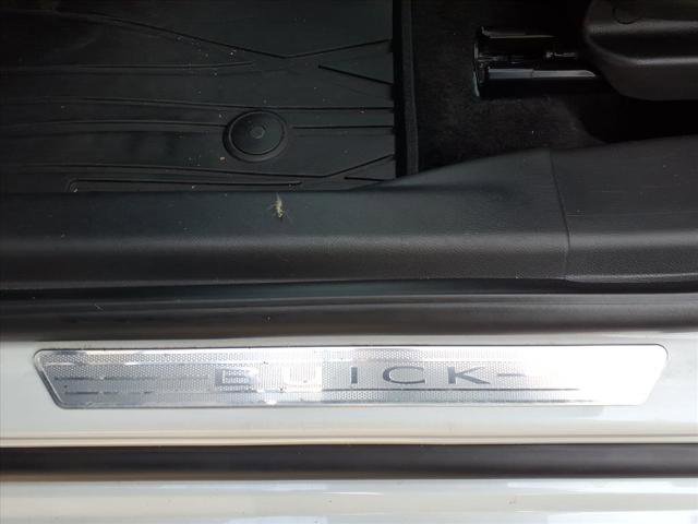 Certified 2022 Buick Encore GX Select w/ Sport Touring Package image 18