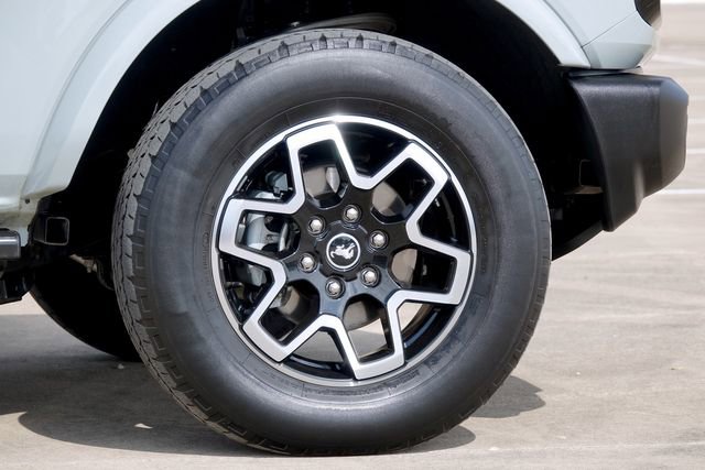 Used 2023 Ford Bronco Outer Banks image 36