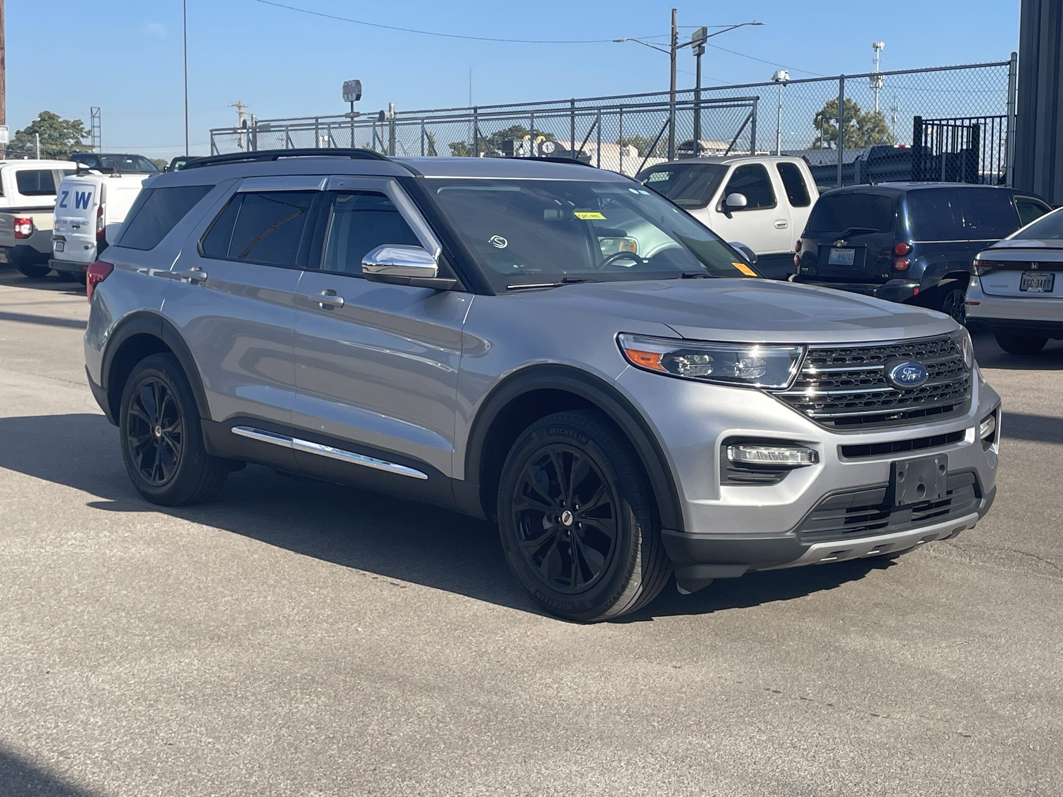 Certified 2022 Ford Explorer XLT w/ Equipment Group 202A