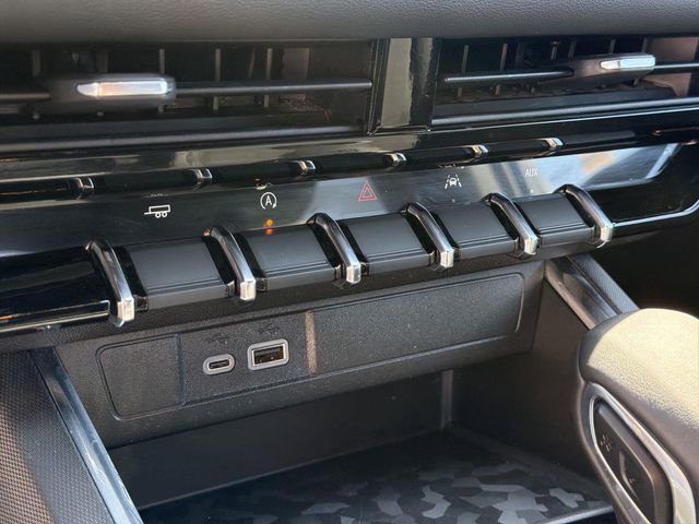 Used 2025 GMC Canyon Elevation RWD image 37