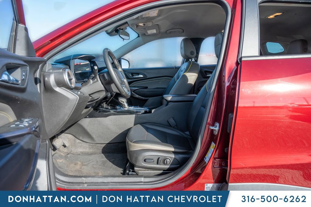 Used 2024 Chevrolet Trax ACTIV w/ Driver Confidence Package image 5