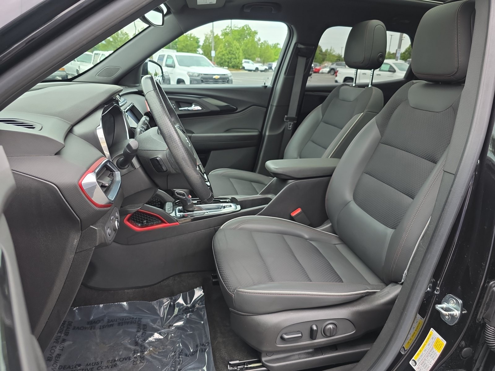 Used 2023 Chevrolet TrailBlazer RS w/ Sun and Liftgate Package AWD/4WD image 11